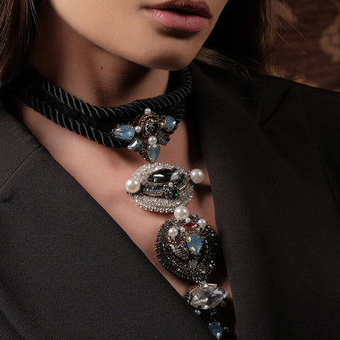 Crystal rhinestone necklace